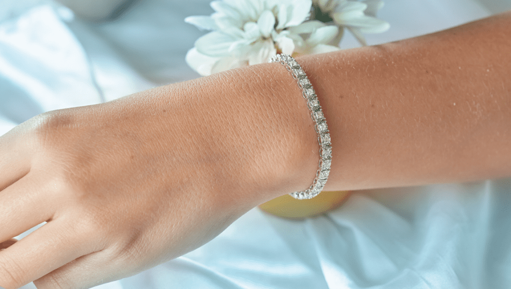 6 top selling light weight bracelets in India